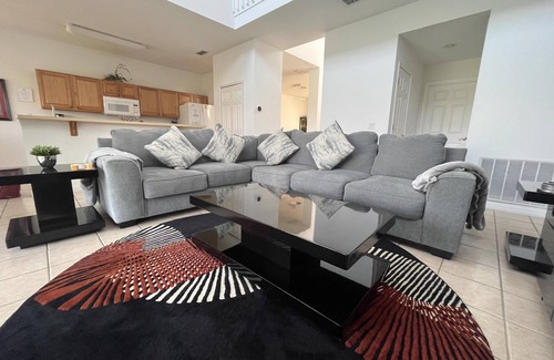Highgate Park House | Legacy Lounge - NEW Pool Home