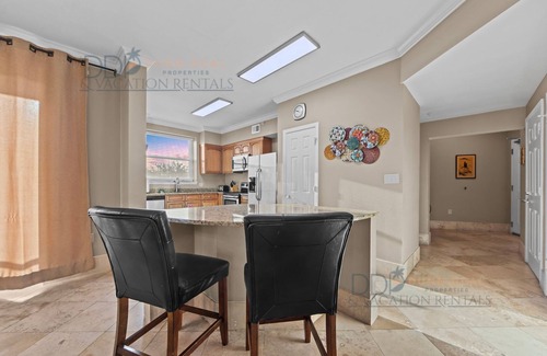 Gulfport Condo | Legacy Tower One 1005 Overlooks the beautiful Gulf from the 4th floor!