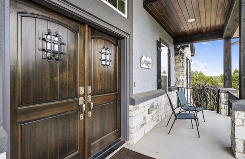 Spring Branch House | Legends at Canyon Lake - Private hot tub and outdoor entertaining area!