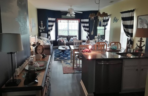 Red Hill Condo | Legends Golf Resort Condo minutes from the beach