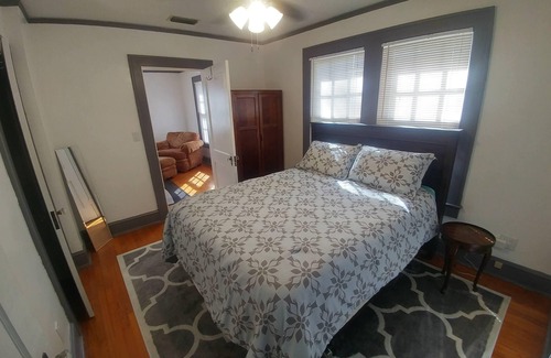 Tallahassee House | Legislative Session Downtown Upstairs Guesthouse