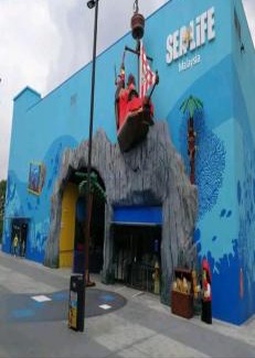 Medini Apartment | Legoland-HappyRainbow Suite at D'Pristine-8pax with Lakeview