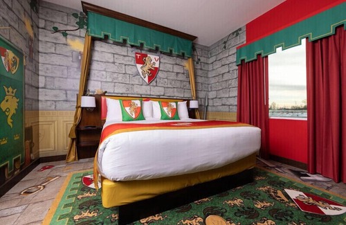 Goshen Hotel | LEGOLAND Hotel NEW York