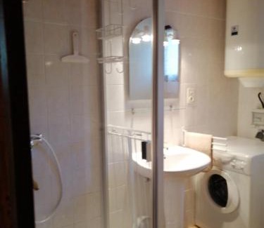 Castellane Apartment | Lei Canissouns