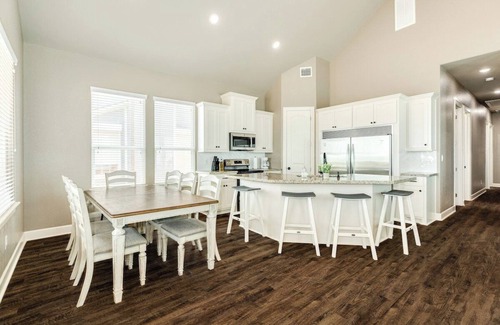 Freeport House | Lei Flower - Private Beach Access - Pet Friendly