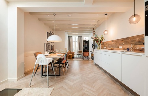 Museum Quarter Apartment | Leidse Square Luxury Apartment