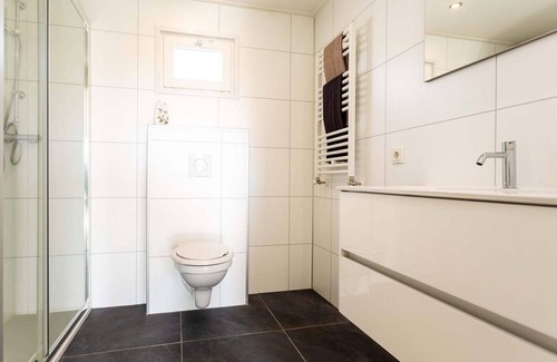 Beekbergen-Zuid Ski Chalet | ✓ Leijhoeve at Recreatiepark Beekbergen ✓ Holiday home for 4 persons ✓ Located in Beekbergen (Gelderland) ✓ Holiday park on the Veluwe ✓ Book directly through the park