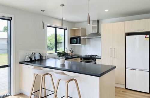 Lake Hayes House | Leisure Holiday Home Lake Hayes Easte Queenstown
