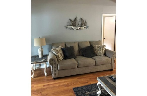 Warner Robins House | Leisure Lake Townhouse