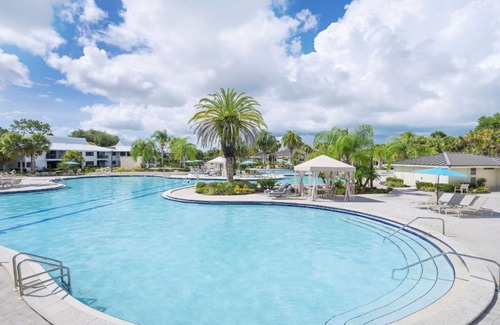 Wesley Chapel Apartment | Leisurely Escape in Florida | Golf, Tennis for 4