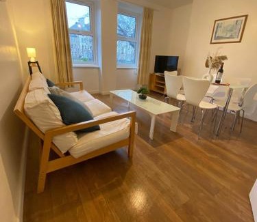 Gifford Apartment | Leith Apartment