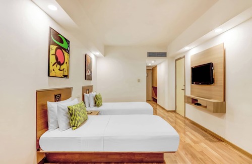 Ellis Bridge Hotel | Lemon Tree Hotel, Ahmedabad