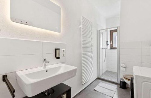 Beiertheim Apartment | Lemon3 - Modern 2BR Apt by Karlsruhe Main Station