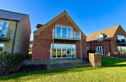 Filey House | Lens Lookout