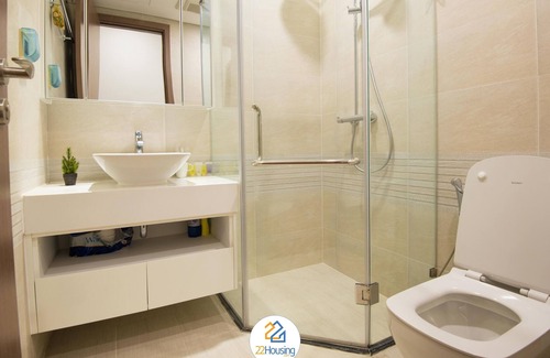 Ngoc Khanh Apartment | Leo House Vinhomes Metropolis Apartment