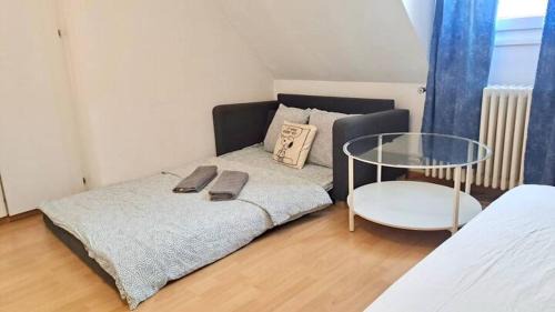 Center Apartment | Leon Studio Steps from Zurich HB Station