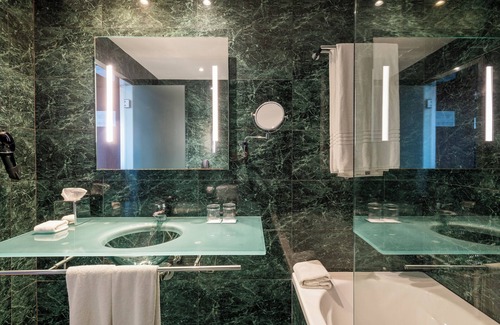 Diagonal Mar i el Front Maritim del Poblenou Hotel | Leonardo Royal Hotel Barcelona Forum