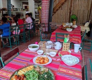 Lac Son Cabin | LePont Mu Waterfall Bungalow