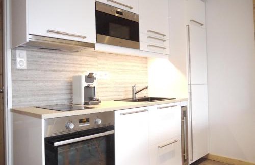 Les Deux Alpes Apartment | Les 2 Alpes - Charmant apt rénové 2 chambres, balcon, proche pistes - FR-1-546-32