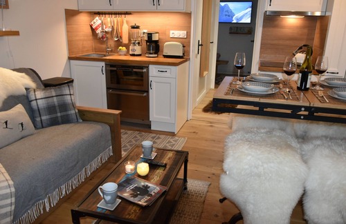 Les Deux Alpes Apartment | Les 2 Alpes, Cosy Apartment, beautifully renovated, 4 guests,stunning view, wifi