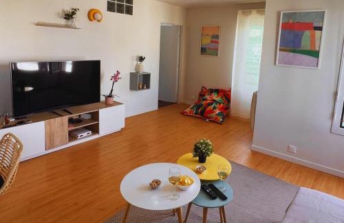 Asnieres-sur-Seine Apartment | Les Agnettes - Paris Metro - Wifi - Parking - Tout équipé