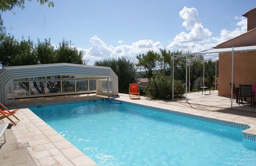 Saint-Etienne-les-Orgues House | Les Amandiers, vacation home in Provence, sleeps 8, private pool