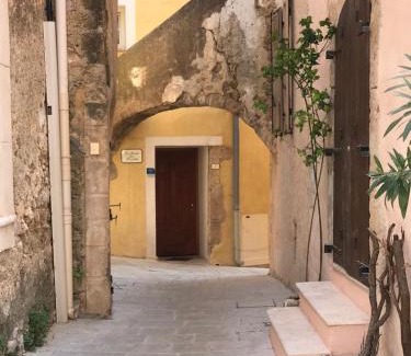 Villecroze House | Les Arcades