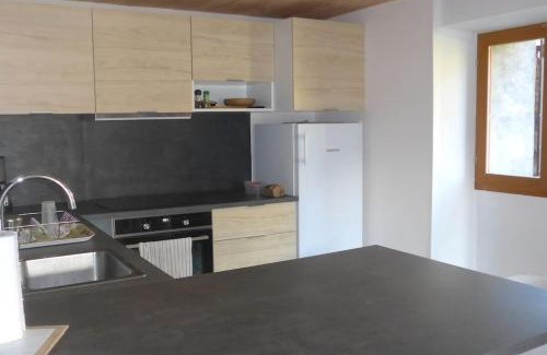Huez-en-Oisans House | Les Astrances, logement dans une maison de village