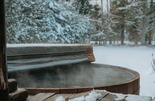 Potton Ski Chalet | Les Balançoires | Spa Scandinave