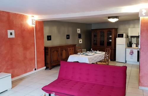 Castelnau-de-Guers House | Les Barons de Guers