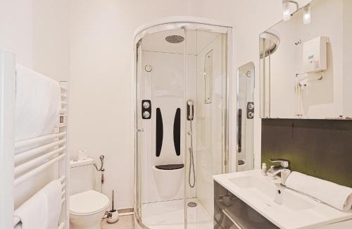 Villette Gare Apartment | LES BULLES DE MONA - Zen - Spa - Clim