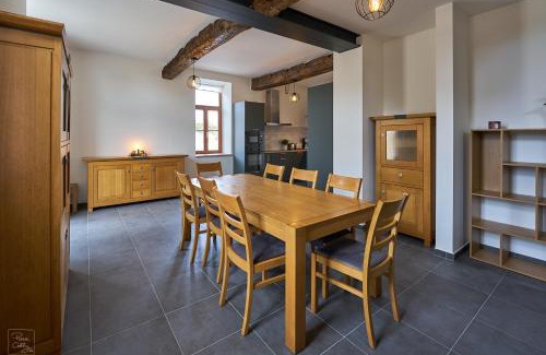 Estinnes House | Les Campanes - Gite 8 personnes avec piscine intérieure et sauna