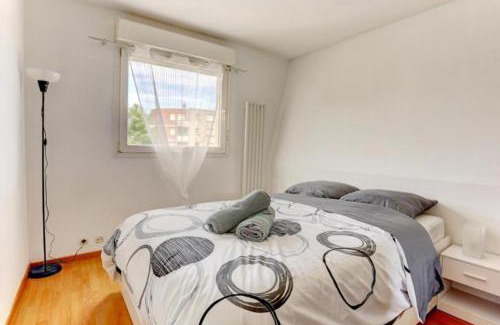 Guyancourt Apartment | Les Caryatides - F3 lumineux proche Versailles