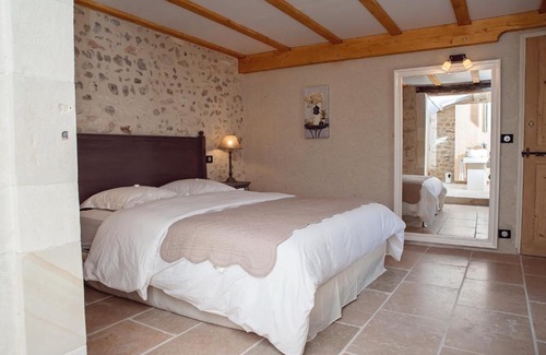 La Baume-de-Transit Bed & Breakfast | Les Champs de Provence