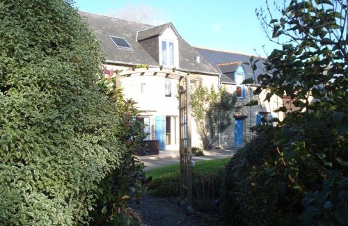 Mont-Dol House | LES CHEVAUX DE L'HIPPOCAMPE