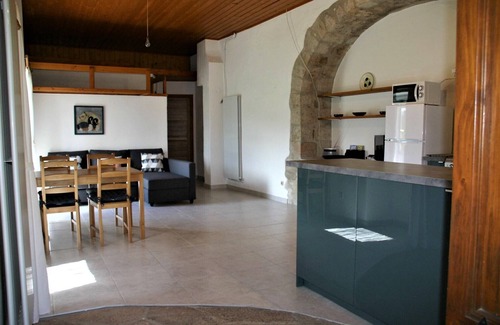Payzac Apartment | Les Cigales á Mas de la Giralde. In the heart of nature with pool and views