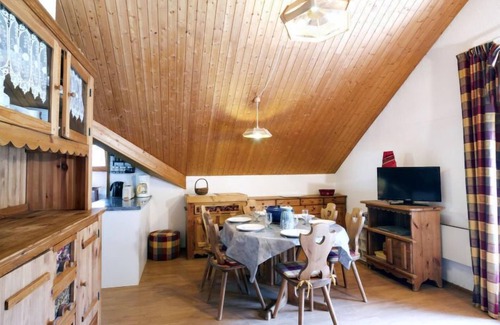 Les Contamines-Montjoie Apartment | Les Combettes D et E by Interhome