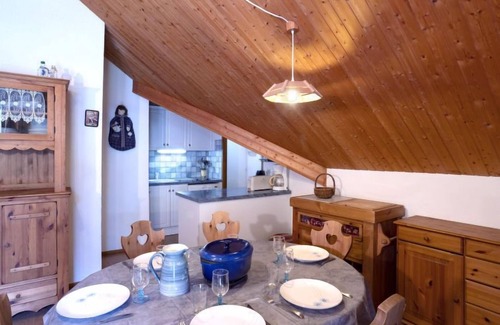 Les Contamines-Montjoie Apartment | Les Combettes D et E by Interhome