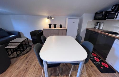 Laveissiere Apartment | les cristallines