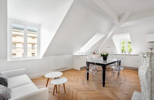 Notre-Dame Apartment | Les Demoiselles à Versailles - Au Pied du Château