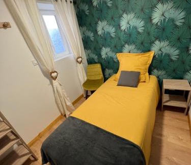 Meximieux Apartment | Les Gîtes de la Bergerie - Boule de Neige