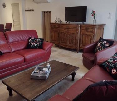 Montsegur-sur-Lauzon House | LES GITES DU LAUZON