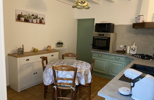 Trausse House | Les Glycines