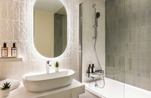 Les Halles Apartment | Les Halles Studio Apartment With Aircon
