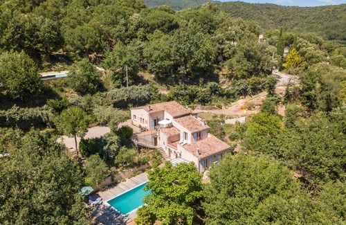 Collobrieres Villa | Les Hautes Roches - Three Bedroom Villa, Sleeps 6