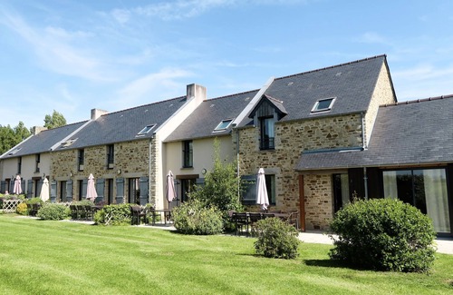 Cancale Apartment | Les Hauts de la Houle 26K by Interhome