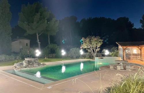 La Fare-les-Oliviers Villa | Les Herbes Folles