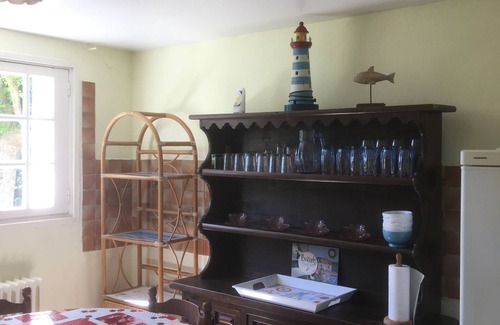 Belz House | Les Hortensias, 3 bedrooms. Large garden, enclosed parking. Near Carnac, Lorient.
