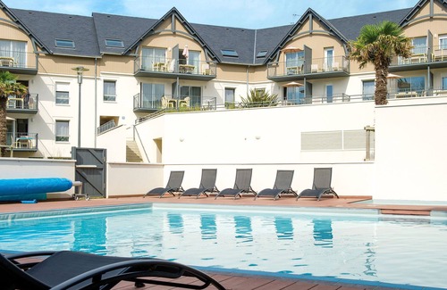 Benodet Apartment | Les Jardins d'Arvor by Interhome