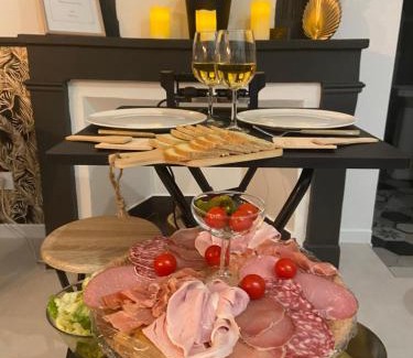 Chaillevette Hotel | LES LODGES DU QUEREUX